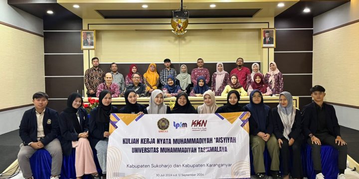 UMTAS Lepas 12 Mahasiswa Terpilih untuk KKN Muhammadiyah ‘Aisyiyah (KKNMas)