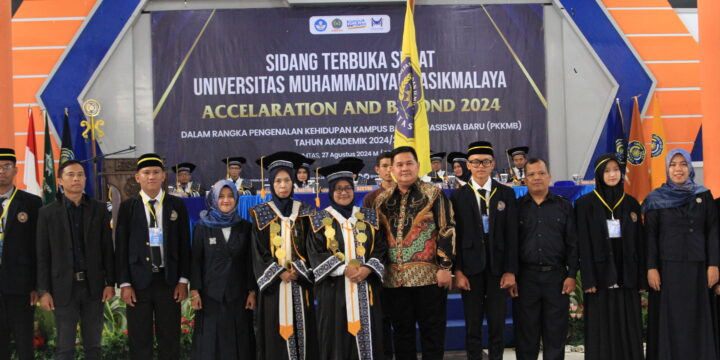 Rektor Universitas Muhammadiyah Tasikmalaya Membuka Kegiatan PKKMB UMTAS ACTION 2024 “ACCELERATION and BEYOND”